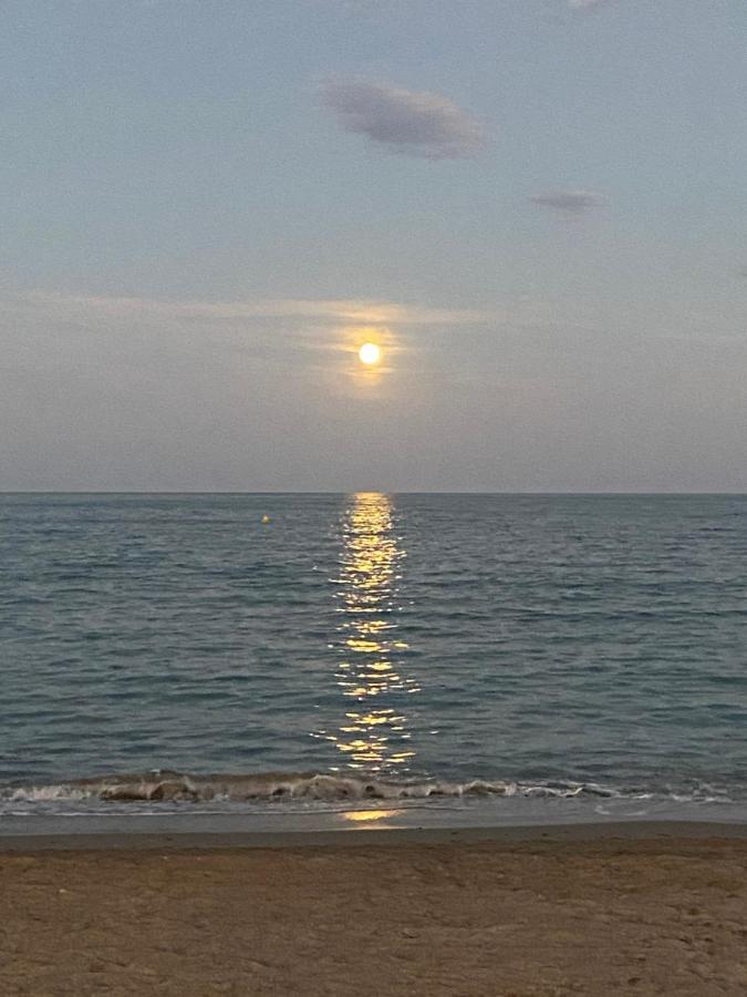 Casa Ibicenca En Benicasim A 3 Minutos De La Playa Benicàssim Exterior foto